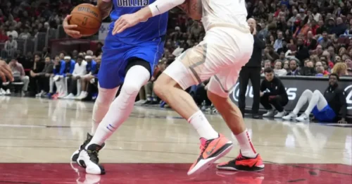 BRACE FOR IMPACT! The Anthony Davis to Chicago Tsunami is Coming – And the Cost is Their Prized Young Asset, League Sources Confirm!