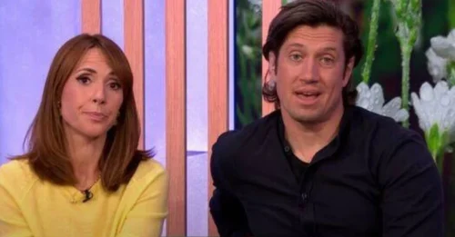 STAR WARS: One Side SCREAMS, The Other DEFENDS TO THE END - Vernon Kay Picks a Side, And The Price He Pays is an Endless Firestorm of Backlash!