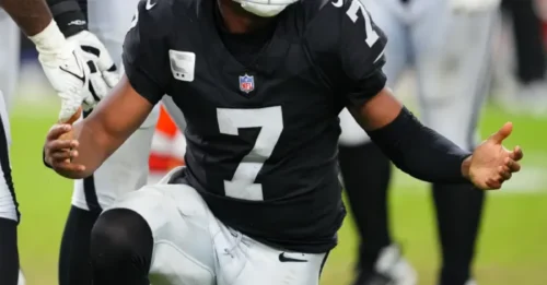 THE UNTHINKABLE HAS HAPPENED! Raiders Get Bad News Amid Geno Smith’s Uncertain Future After Week 13