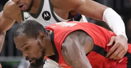 KD'S $185M VETO POWER: How Kevin Durant's Chemistry With Rockets Star BLOCKS Any Giannis Trade To Houston - Bucks' Superstar Now 