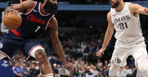 BLOCKBUSTER TRADE UNFOLDS: The Los Angeles Lakers Just Seized a $50 Million All-Star Guard  in Mega Three-Team Trade , and the NBA Power Balance Has OFFICIALLY Tipped.