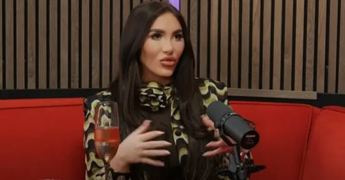 UNBEARABLE! The reason Chloe BROCKETT “drags” her ex Jack straight to his face after the TV kiss scandal with a stranger.