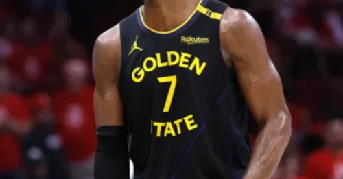 DONE IN GOLDEN STATE! The NBA’s most trusted three-point marksman is seeing his minutes slashed amid stunning struggles – a shocking 29.9% 3-point rate seals his fate.