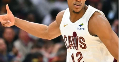 BLOCKBUSTER: The Lakers SECURE a SHOCK 6'7