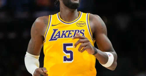 BREAKING: Deandre Ayton may be playing his way directly off the Lakers
