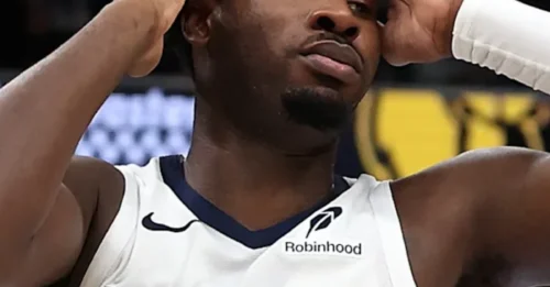 WARNING TO THE ENTIRE NBA: The former DPOY who is 2m08 tall has just officially joined Golden State - possessing top-tier defensive skills and a deadly 3-point shot, the Warriors have just added the final piece.