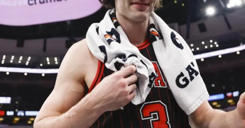 Bulls News: Another Giddey record, early-season deja vu, more Coby White trade ideas