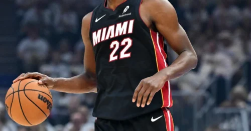 SHOCKWAVE INCOMING! Lakers Shift Into URGENT MODE, Re-Engage For Elite All-Star In A Move That Could Redefine The Season!