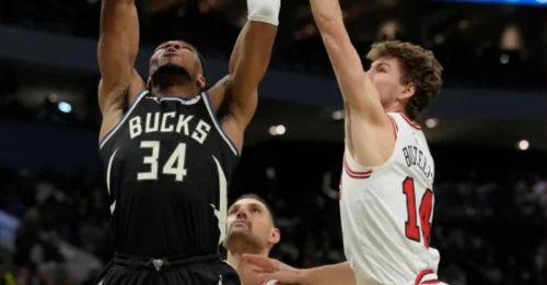 IT'S PANDEMONIUM IN CHICAGO! Giannis Antetokounmpo's late dunk ignites Bucks-Bulls heated altercation