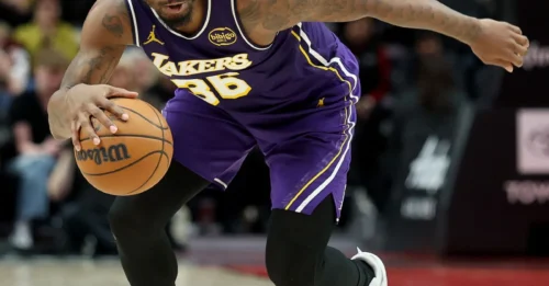 LOS ANGELES JUST DROPPED A BOMBSHELL ROSTER MOVE! Lakers Urged to Demote Starter Amid Ongoing Struggles