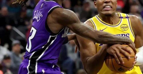 The player the Lakers are pursuing just caught fire! Shocking 3-point percentage of 41.8% and he's ready for the battle in L.A!