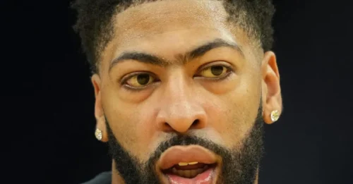 WARRIORS DROP A BOMBSHELL! Dallas Has Reached Out To Warriors For $186M Superstar Anthony Davis In Shocking Trade Inquiry.