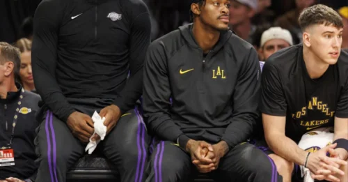 LOS ANGELES DROPS A BOMBSHELL: Lakers Dealt More Bad Injury News Ahead of First Game of 2026