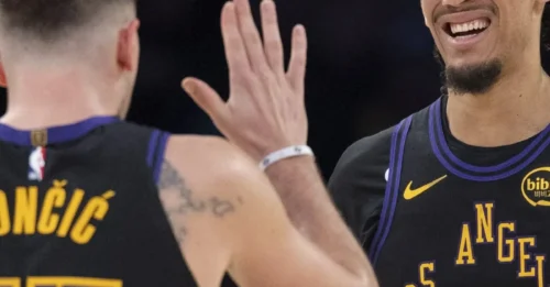 IT'S OVER! Lakers’ JJ Redick Has 4-Word Answer on Why He Benched Starter Late in Win