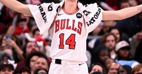 BILL SIMMONS UNLEASHES A BUZZELIS TAKEOF FIRE that has Bulls fans ready to BELIEVE AGAIN.