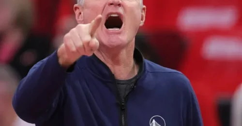 WARRIORS BOMBSHELL: Steve Kerr Considering Leaving Golden State After This Season – THE END OF A DYNASTY?