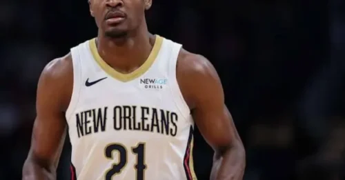 BLOCKBUSTER BATTLE BREWING: The Lakers are in a FIERCE multi-team war to land a $15M REBOUNDING BEAST who DOMINATES the offensive glass. (Top 16 in NBA!)
