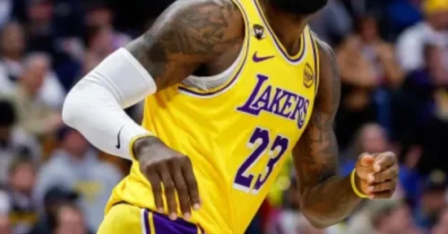 LOS ANGELES  DROP A BOMBSHELL! The 3-Player Package From Cleveland That Could End The LeBron James Era In Hollywood