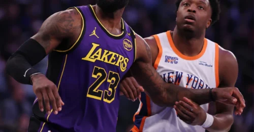 Shockwaves in LA: Former Lakers Head Coach Drops 3-Word Statement on LeBron James Before Knicks Showdown