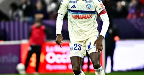 DEFENSIVE DOUBLE TROUBLE! Chelsea to COMPLETE DEALS for Argentine POWER & Senegal's 20-YEAR-OLD TALENT in Deadline Day RAID.