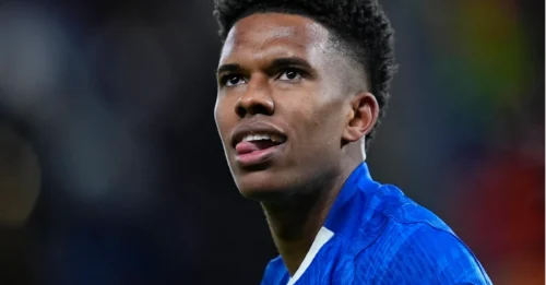 SURVIVAL MODE: Estevao thankful for two teammates as he names his 'biggest challenge' since joining Chelsea