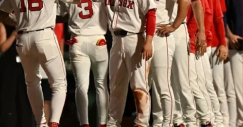 UNBELIEVABLE TWIST! Red Sox Slugger Stuns Fans After Declining Big Contract Extension