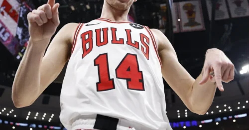 BREAKING IN CHICAGO: Bulls fans are watching Matas Buzelis become a star
