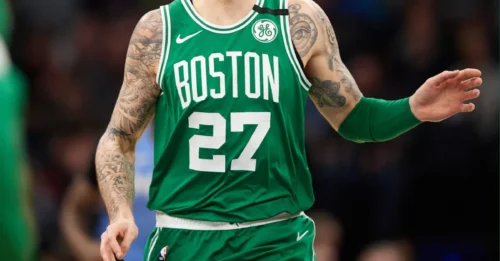 MASSIVE DEAL INCOMING! Vucevic’s Injury is the WAKE-UP CALL Boston Needed—PULL THE TRIGGER and Bring the Old Friend Home to Anchor the Paint!