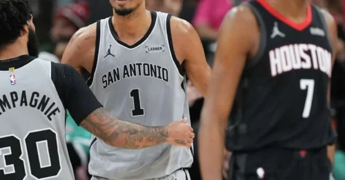 DURANT IS NO MATCH FOR THIS YOUNG PHENOM: Why Houston’s New Superteam Just Received a Brutal Reality Check in the Blowout Loss Between the Rockets and Spurs? The 22-Year-Old Giant HUMILIATED Everyone