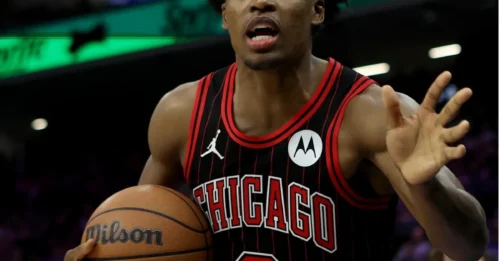 THE SPOT-UP KILLER HAS ARRIVED! Chicago's BACKCOURT logjam? SOLVED. This sharpshooter is DRAINING threes at a CLUTCH 38.8% clip!