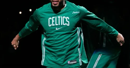 BOSTON GET A BOMBSHELL: Celtics Get Concerning Jayson Tatum Contract News Amid Injury Return