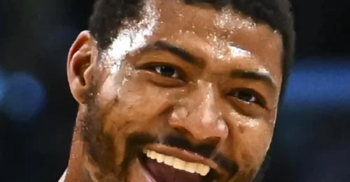 LAKERS LAUGH AS 