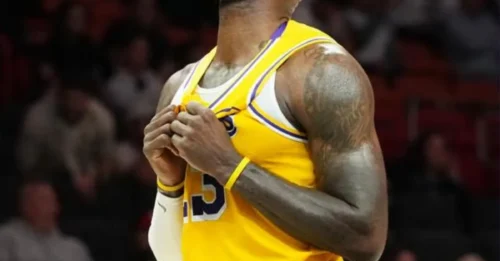 ‘He’s got to be insane’: LeBron adds to legacy with ‘super-duper cool’ NBA record