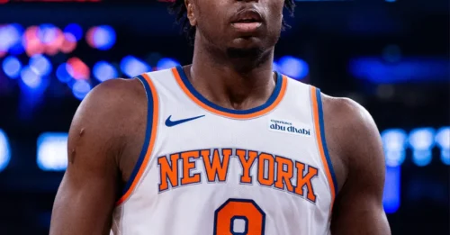 LEAGUE SHATTERED! The $212M Knicks champion is GONE — heading to the Lakers in a MONSTER Giannis Antetokounmpo three-team TRADE CHAOS!