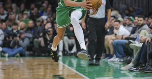 JORDAN WALSH IS THE REAL DEAL! The Celtics’ New Defensive MONSTER just Put LaMelo Ball on LOCKDOWN in a Playoff-Defining Statement!