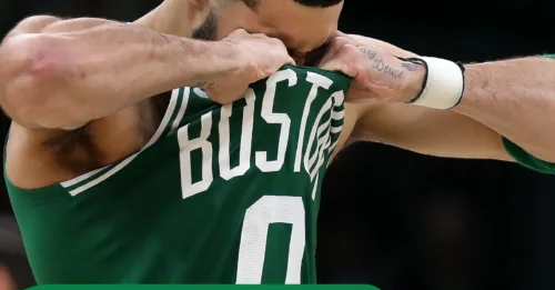 TATUM'S SADDEST DAY: Celtics fans REACH OUT TO JAYSON TATUM after heartbreaking announcement - News about the 4-time All-Star BRINGS BOSTON TO TEARS.