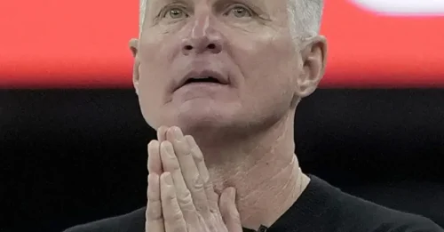 WARRIORS DROP A BOMSHELL: Steve Kerr REPORTEDLY LEAVING WARRIORS as new update emerges