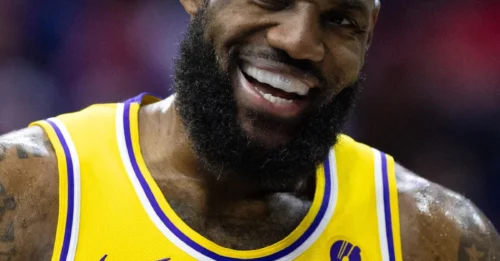 LeBron won't say it but LAKERS HAVE ALREADY SOLVED ROCKETS after 2-0 lead – The defensive blueprint on Kevin Durant IS WORKING PERFECTLY .
