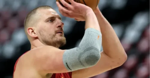 BOMBSHELL IN DENVER: Nikola Jokic Drops 2-Word Response to Viral Moment vs Timberwolves