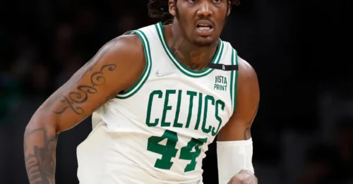 Stephen Curry just got his BODYGUARD. 10.0 points, 9.6 rebounds, 2.2 blocks – the EX-Celtic fan favorite is COMING to the Bay. The NBA is OFFICIALLY on WATCH.