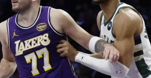 BOMBSHELL IN LOS ANGELES: Lakers Receive Major Giannis Antetokounmpo Trade Scenario Involving Austin Reaves