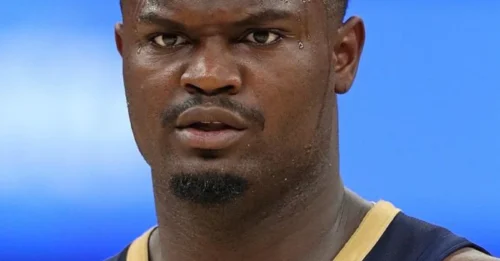 BOMSHELL IN CELTICS: 6'6