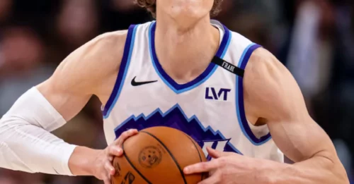 WARRIORS TAKEOVER: The 6'11
