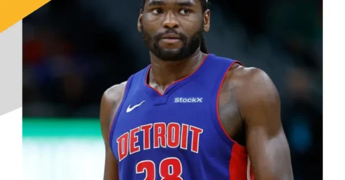 TRADE BOMBSHELL: Door just cracked open for Lakers to snag underrated center target after playoff benching