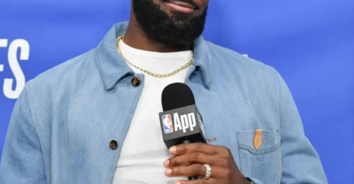BOMBSHELL IN LOS ANGELES: LeBron James Receives Bold Suggestion From Paul Pierce Ahead of Free Agency
