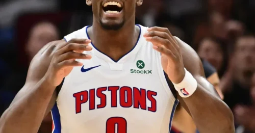 BOMBSHELL IN CHICAGO! Jalen Duren’s playoff meltdown just slashed $50 million off his price tag – and the Bulls are ready to steal a 22-year-old All-NBA beast for nothing.