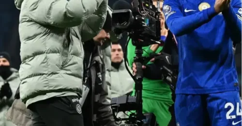 BOMBSHELL AT THE BRIDGE: Chelsea fans send clear message after starting XI announcement